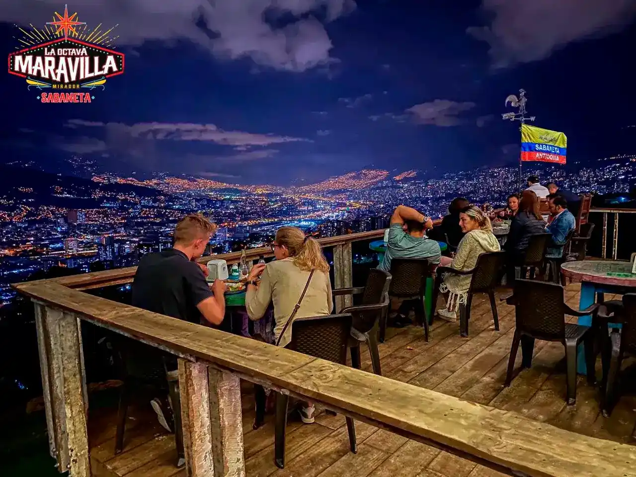 Vista panorámica del valle de aburrá desde el Mirador La Octava Maravilla en Sabaneta, Antioquia